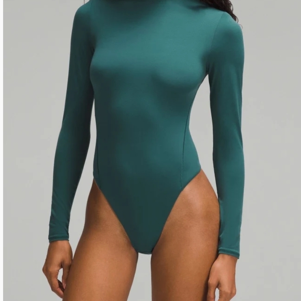 Lululemon M Teal Long Sleeve Bodysuit